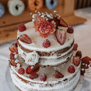 Hochzeitstorte der Bäckerei Maschauer, Fotograf Instagram:  @julian_baecher_photography