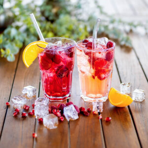 Cocktails mit und ohne Alkohol - Wildberry Dreams und Lillet Wildberry