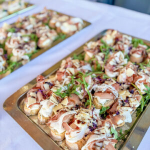 Häppchen mit Parmaschinken am Buffet